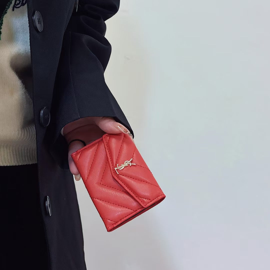 Premium YL Wallet Card Holder: Exquisite craftsmanship for the modern minimalist